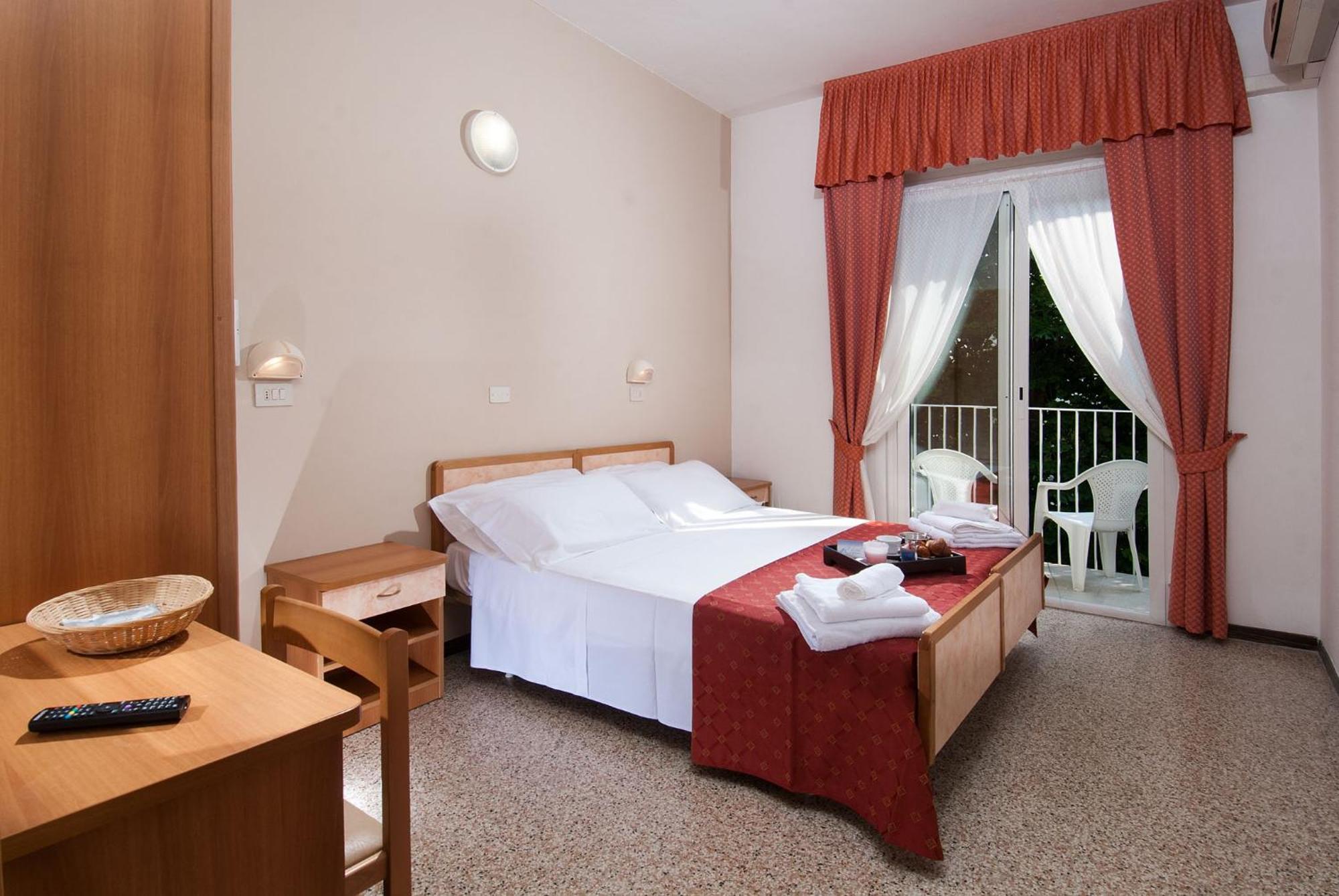 Hotel Ricci Rimini Zewnętrze zdjęcie